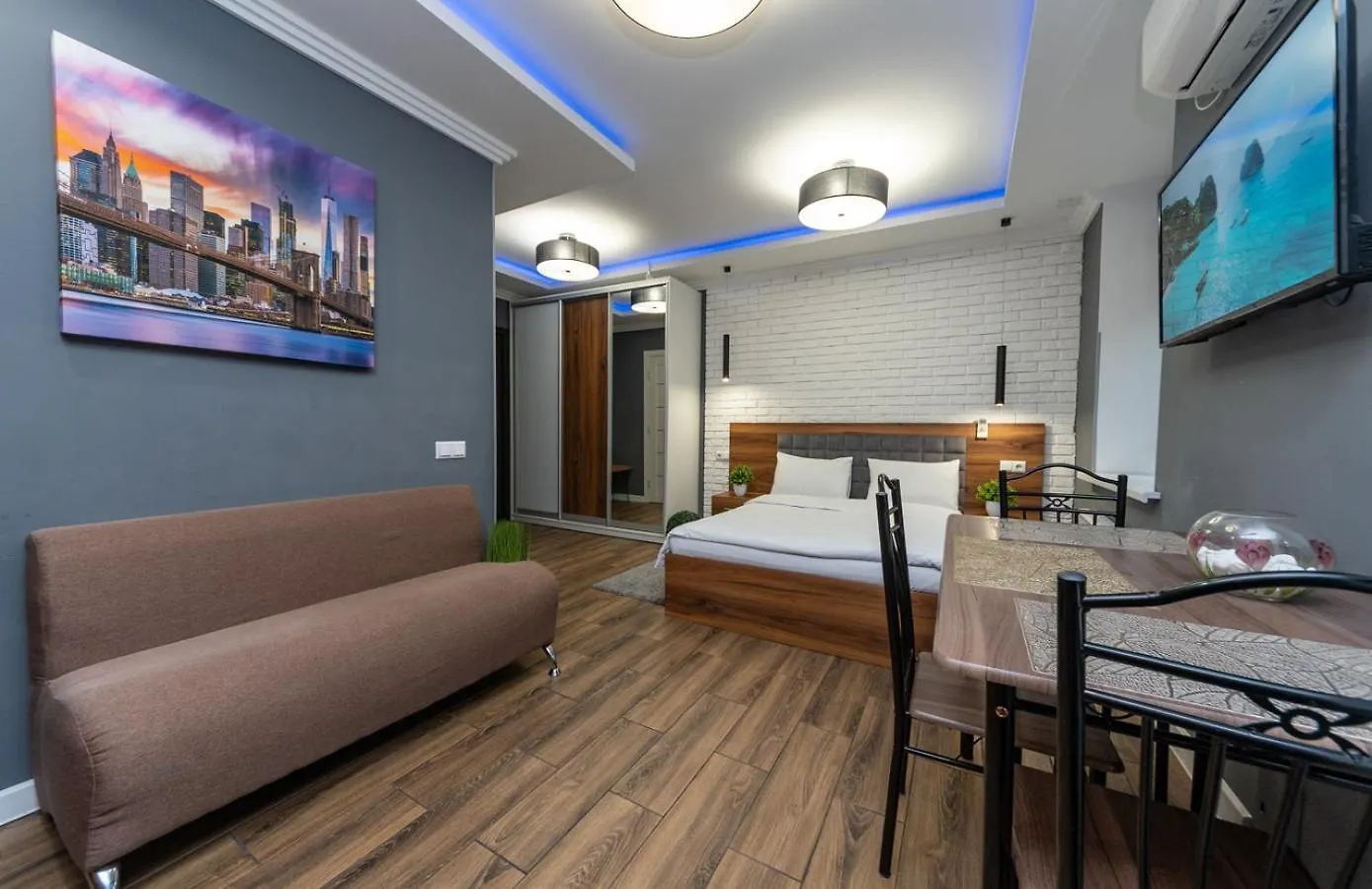 Lux Apartment Near Arena City Kyjev